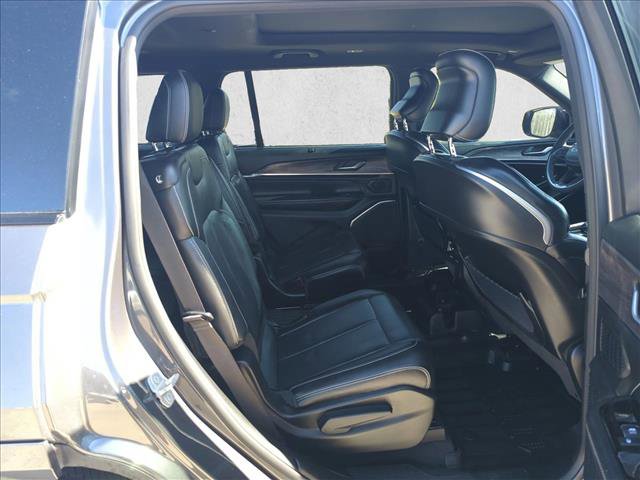Used 2023 Jeep Grand Cherokee L Overland w/ Luxury Tech Group IV image 23