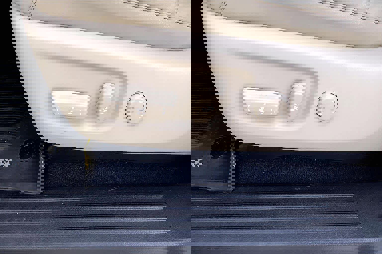 Used 2023 Lexus GX 460 Premium w/ Premium Package image 31