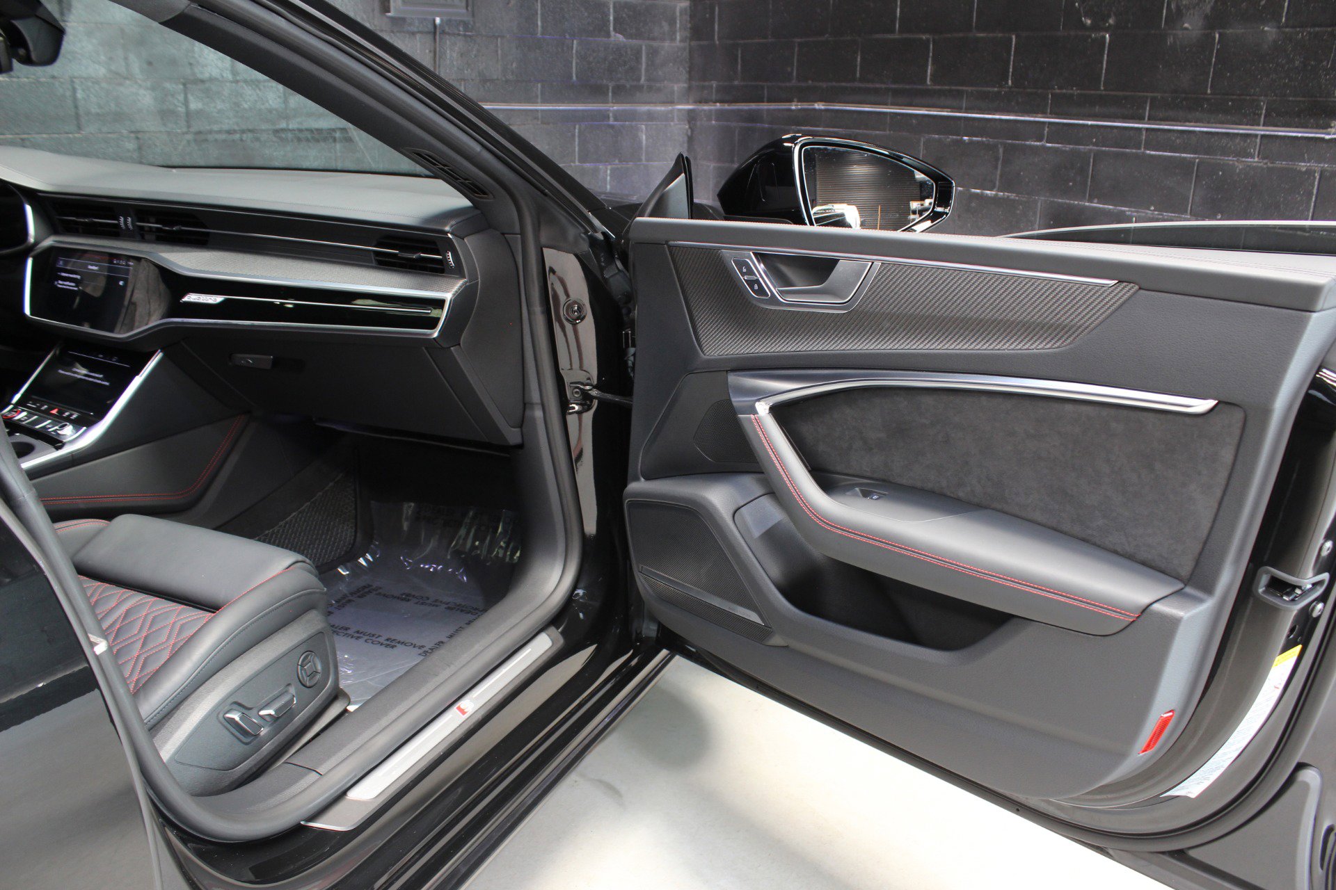 Used 2025 Audi S7 Premium Plus image 24