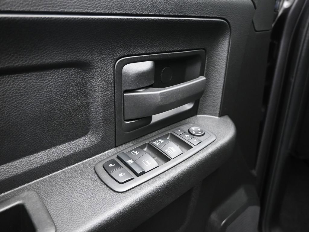 Used 2022 RAM 3500 Tradesman w/ Safety Group image 9