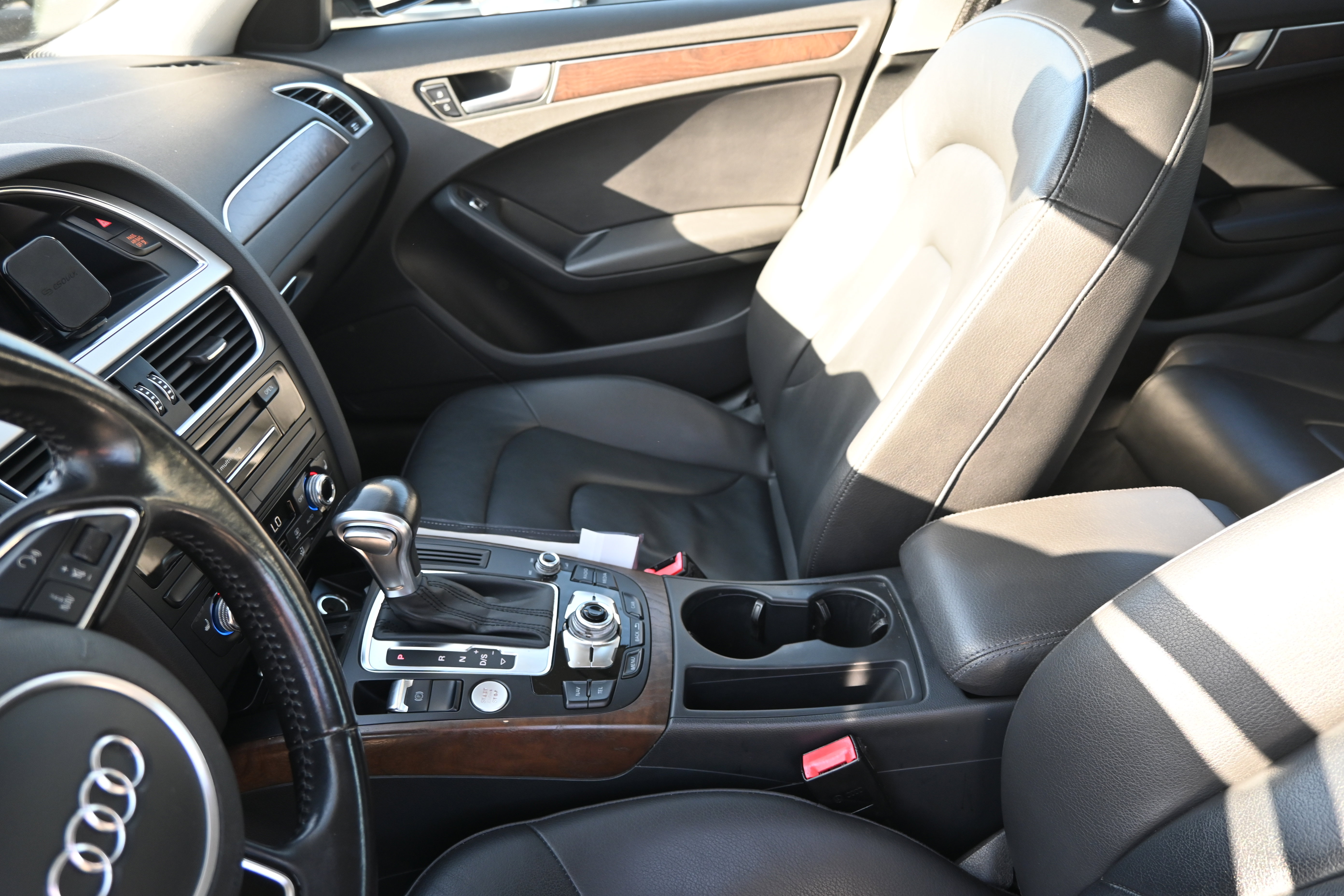 Used 2016 Audi A4 2.0T Premium w/ Audi MMI Navigation Plus image 19