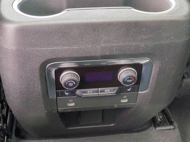 Used 2022 Chevrolet Tahoe Z71 w/ Luxury Package AWD/4WD image 26