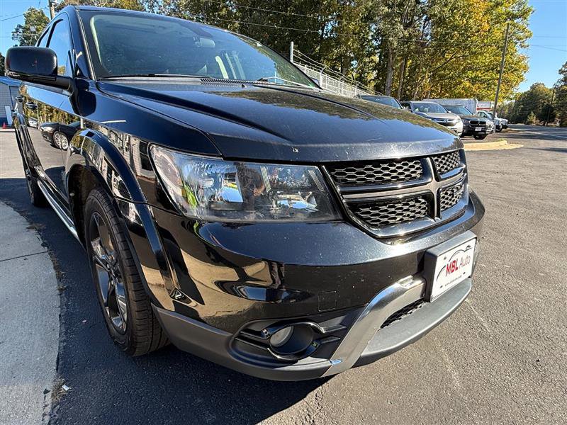 Used 2018 Dodge Journey Crossroad w/ Nav & Sun Group image 7