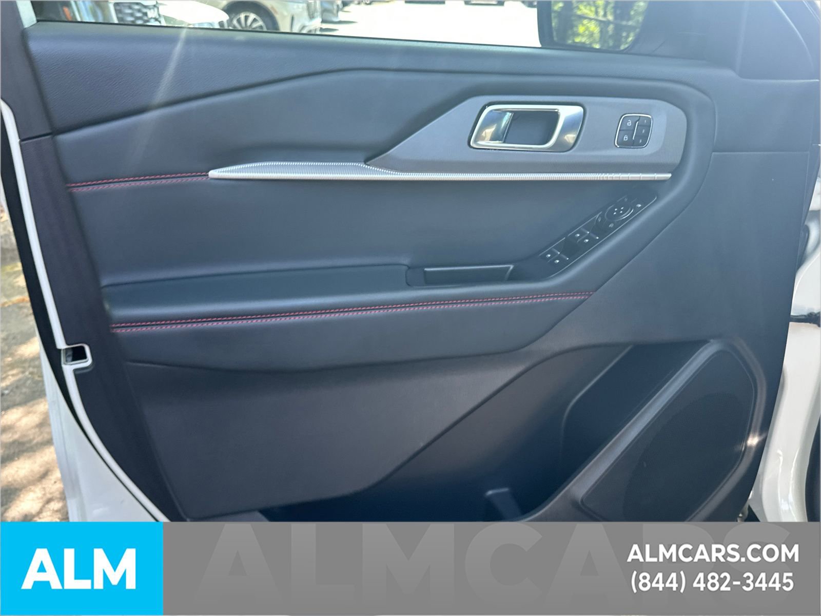 Certified 2025 Ford Explorer ST AWD/4WD image 11