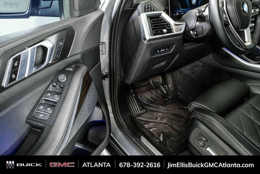 Used 2024 BMW X5 sDrive40i w/ Parking Assistance Package RWD image 6