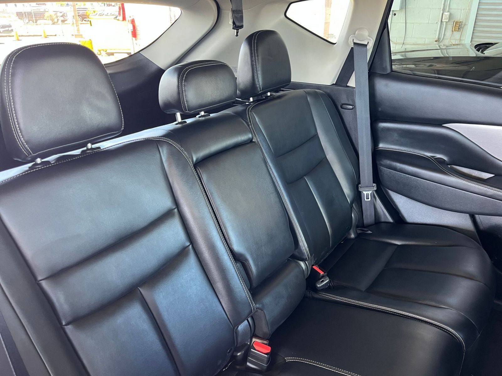 Used 2023 Nissan Murano SV image 37