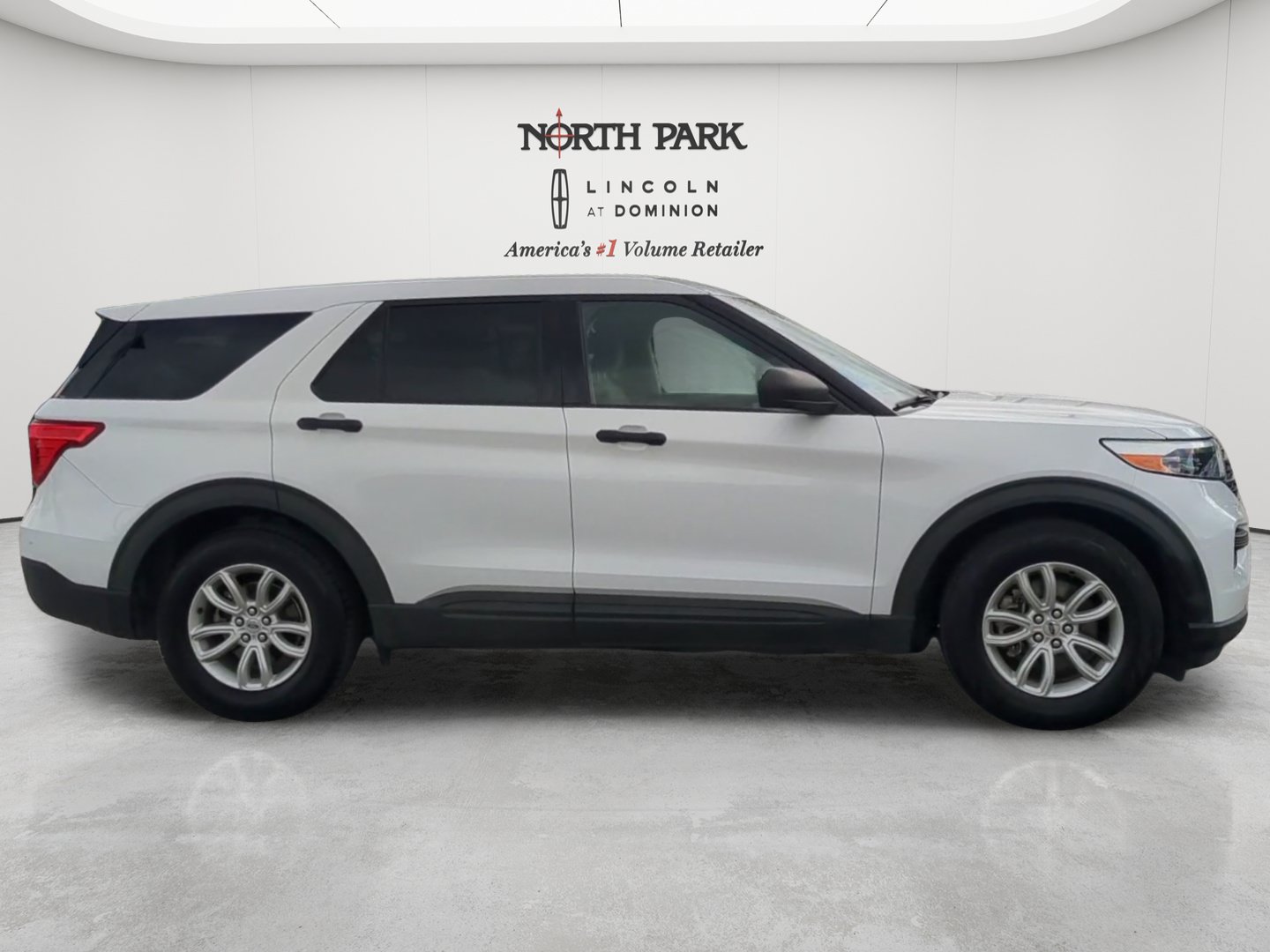 Used 2021 Ford Explorer 2WD image 6