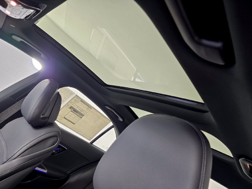 New 2026 Mercedes-Benz C 300 Sedan image 9