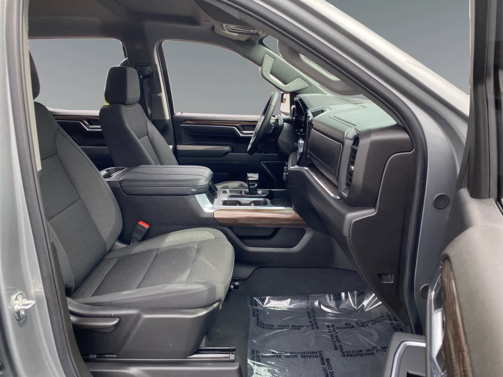 Used 2025 Chevrolet Silverado 1500 LT image 15