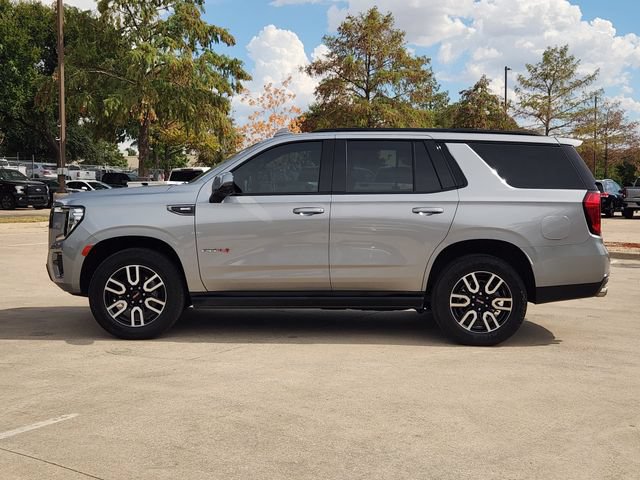 Used 2024 GMC Yukon AT4 w/ Technology Package AWD/4WD image 4