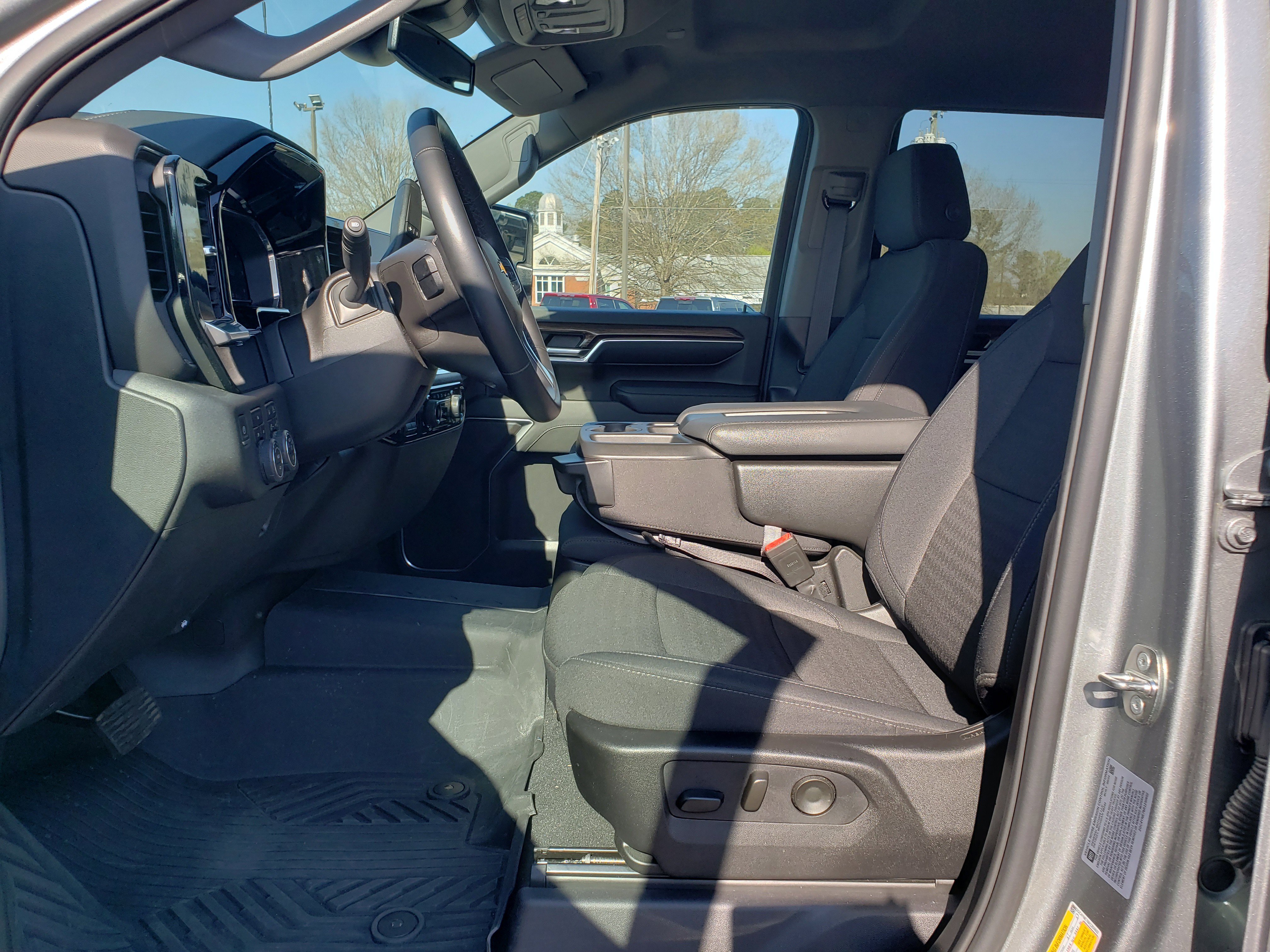 Used 2024 Chevrolet Silverado 2500 LT w/ All Star Edition image 32