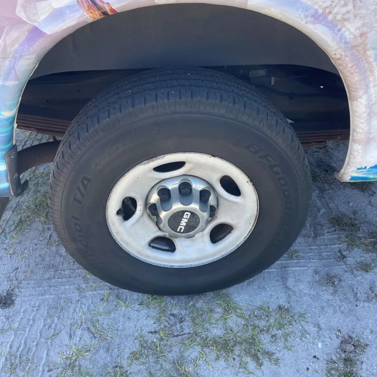 Used 2010 GMC Savana 3500 LT w/ LT Preferred Equipment Group RWD image 18