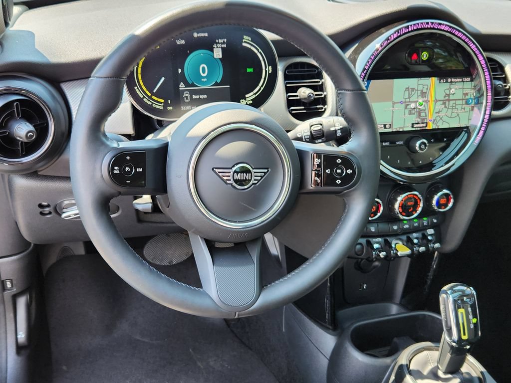 Used 2024 MINI Cooper SE FWD image 9