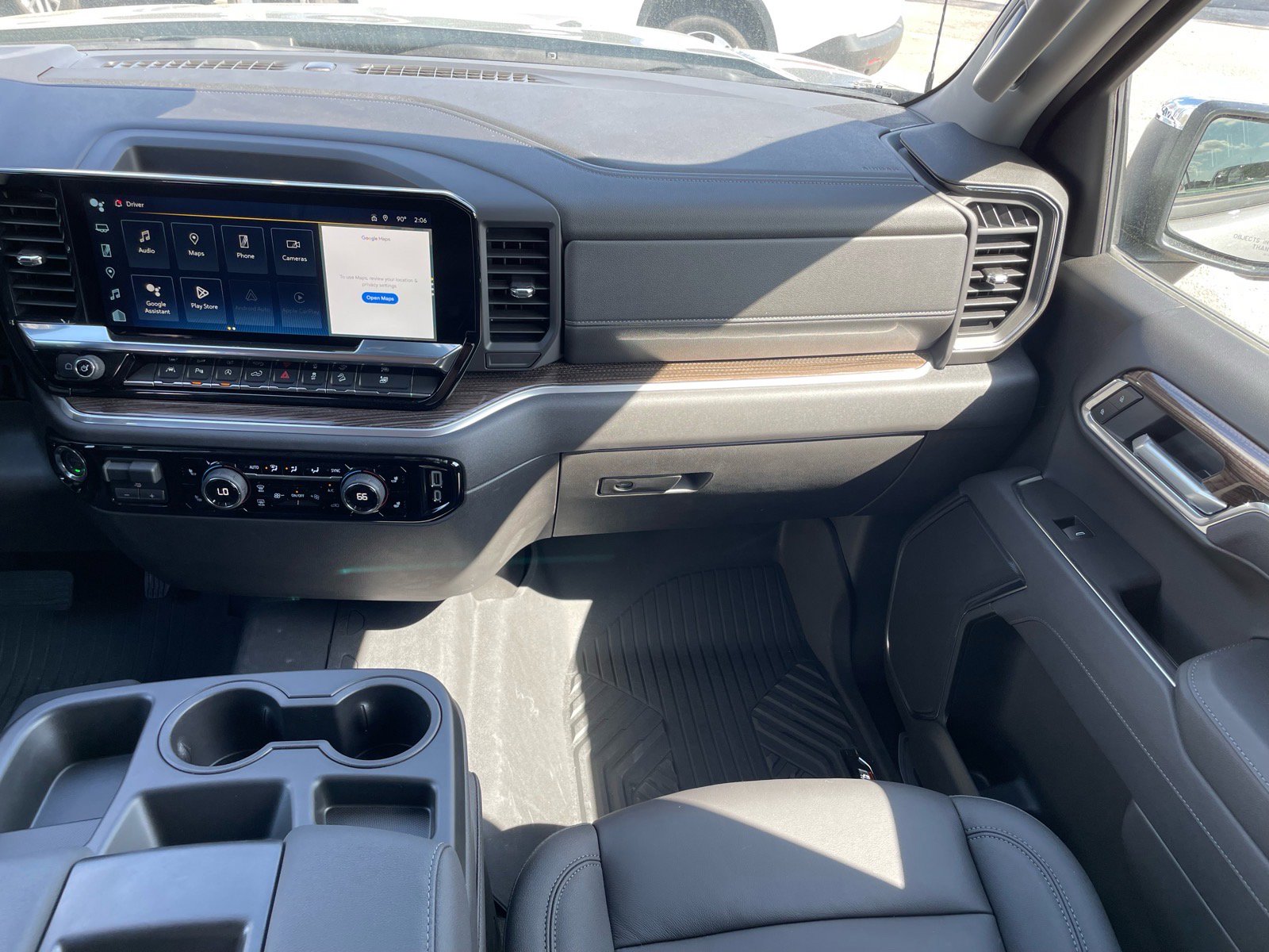 Used 2025 Chevrolet Silverado 1500 LT image 6