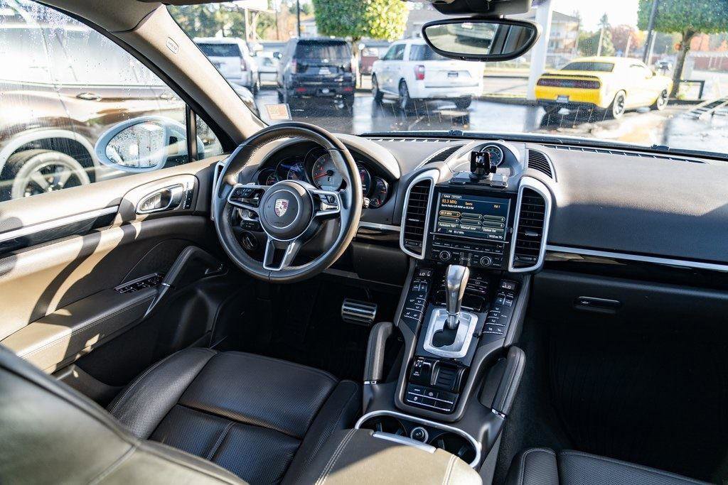 Used 2016 Porsche Cayenne S w/ Premium Plus Package image 21