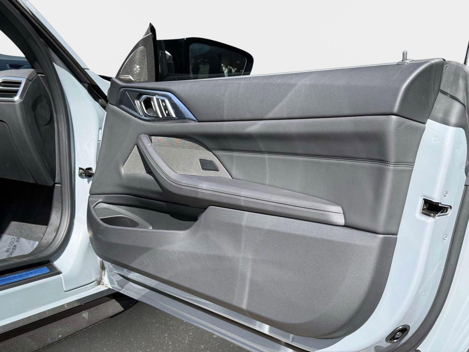 Used 2025 BMW M4 xDrive Competition w/ Executive Package image 27