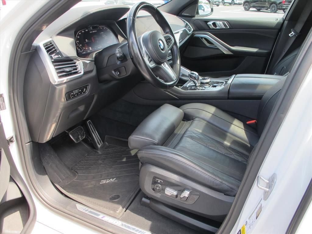 Used 2022 BMW X6 M50i w/ Executive Package AWD/4WD image 11
