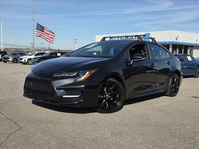 Used 2022 Toyota Corolla SE image 2