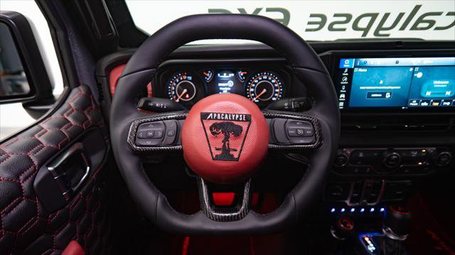 Used 2025 Jeep Gladiator Sport AWD/4WD image 16