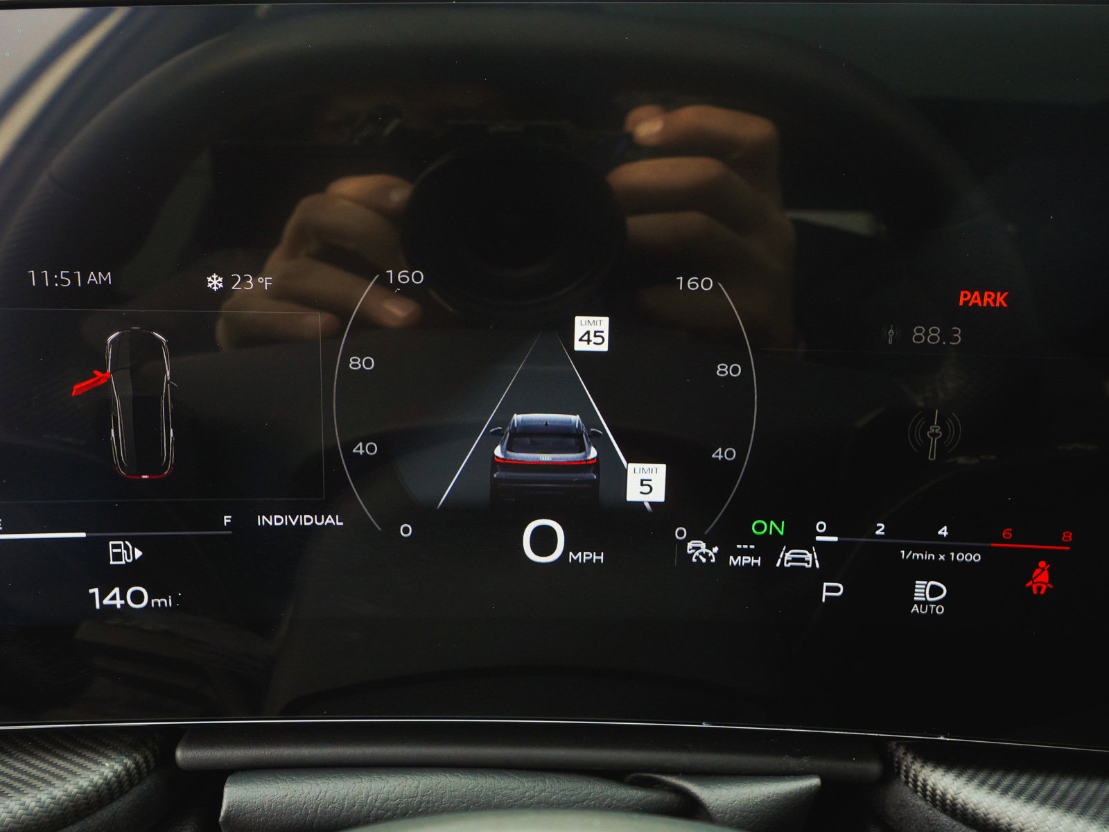 Used 2025 Audi SQ5 Premium Plus w/ Premium Plus Package image 17