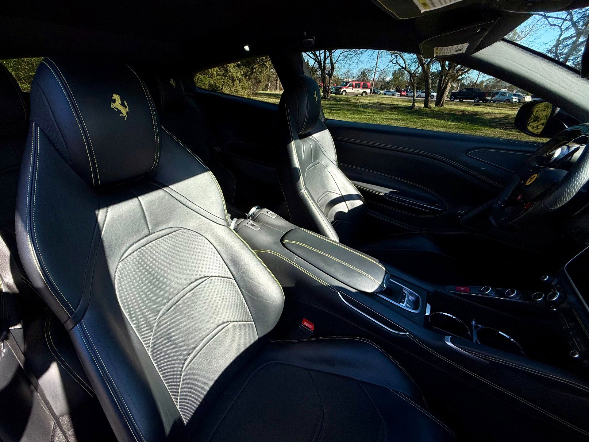 Used 2018 Ferrari GTC4Lusso T image 23