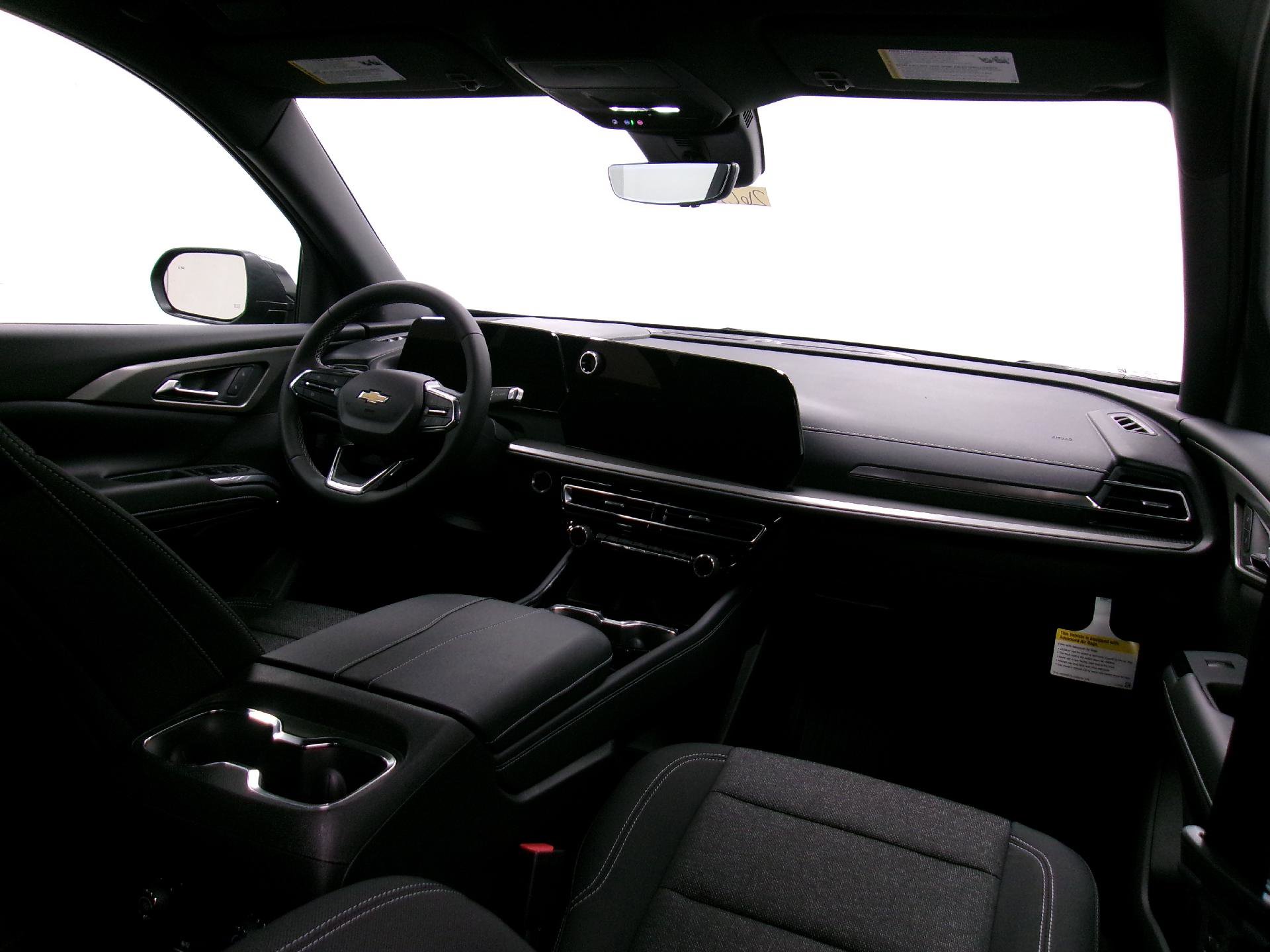 New 2026 Chevrolet Traverse LT w/ Driver Confidence Package image 3
