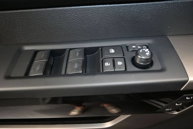 New 2026 Toyota Tundra Limited AWD/4WD image 11