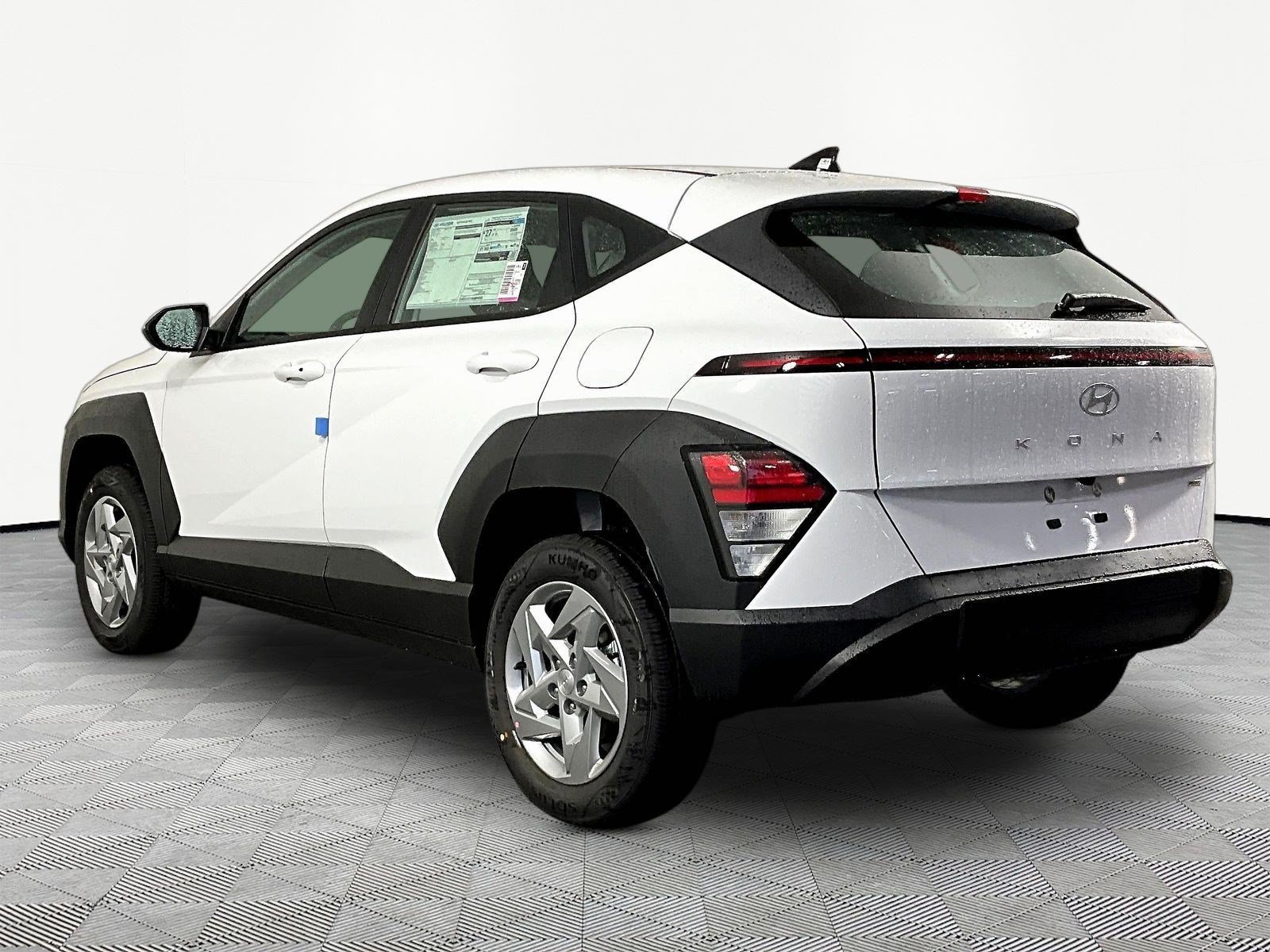New 2027 Hyundai Kona SE AWD/4WD image 4
