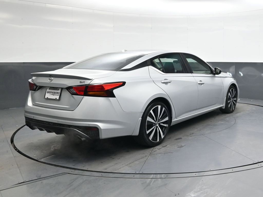 Used 2020 Nissan Altima 2.5 SR w/ Premium Package image 4