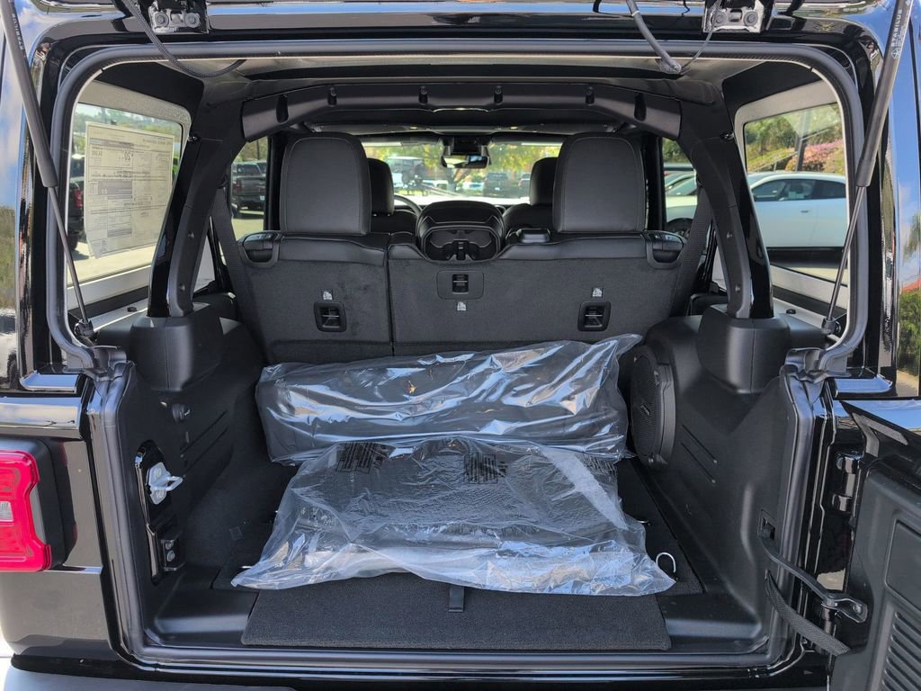 New 2026 Jeep Wrangler Unlimited Sahara image 22