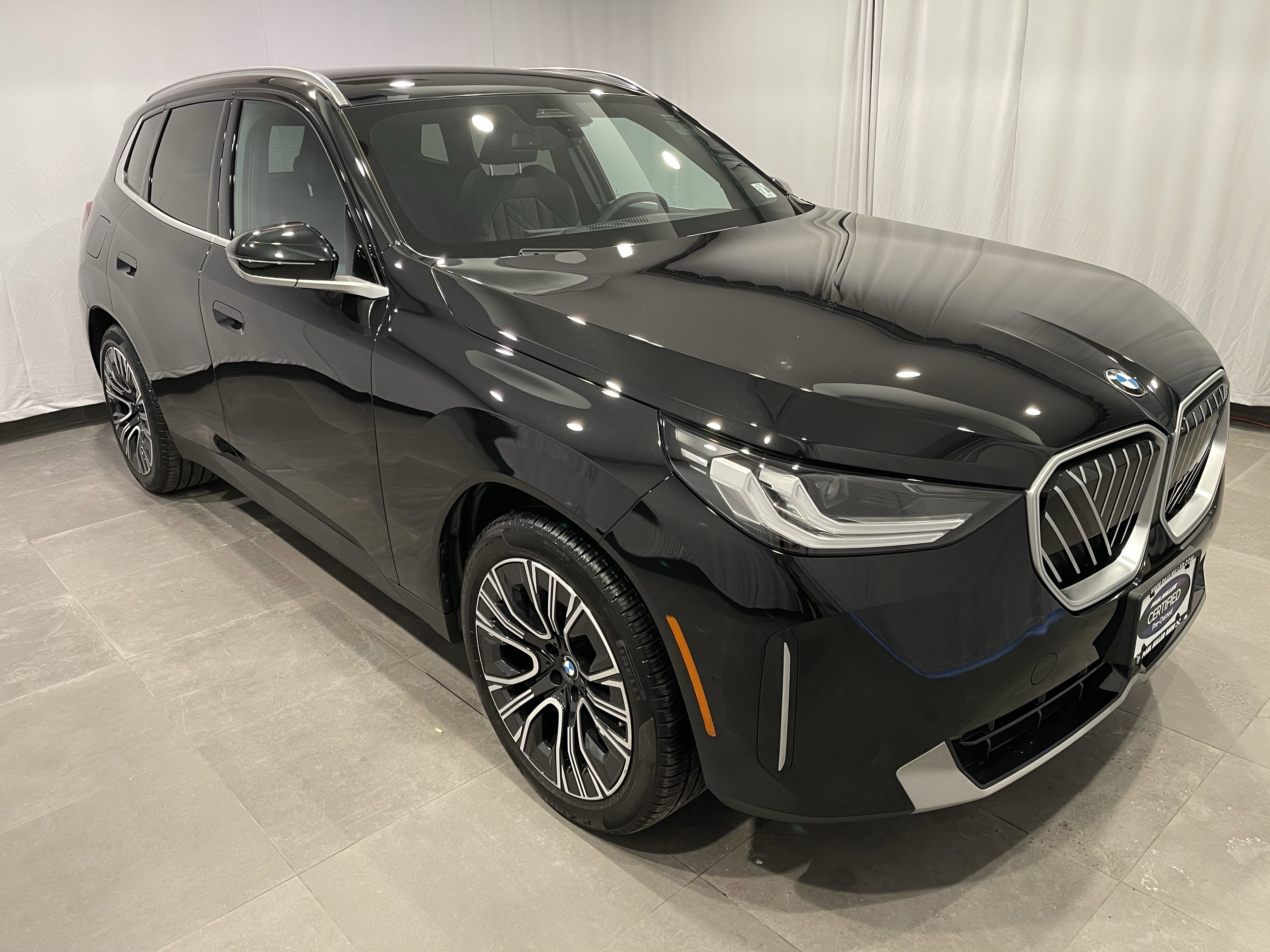 Used 2025 BMW X3 xDrive30i w/ Convenience Package image 3