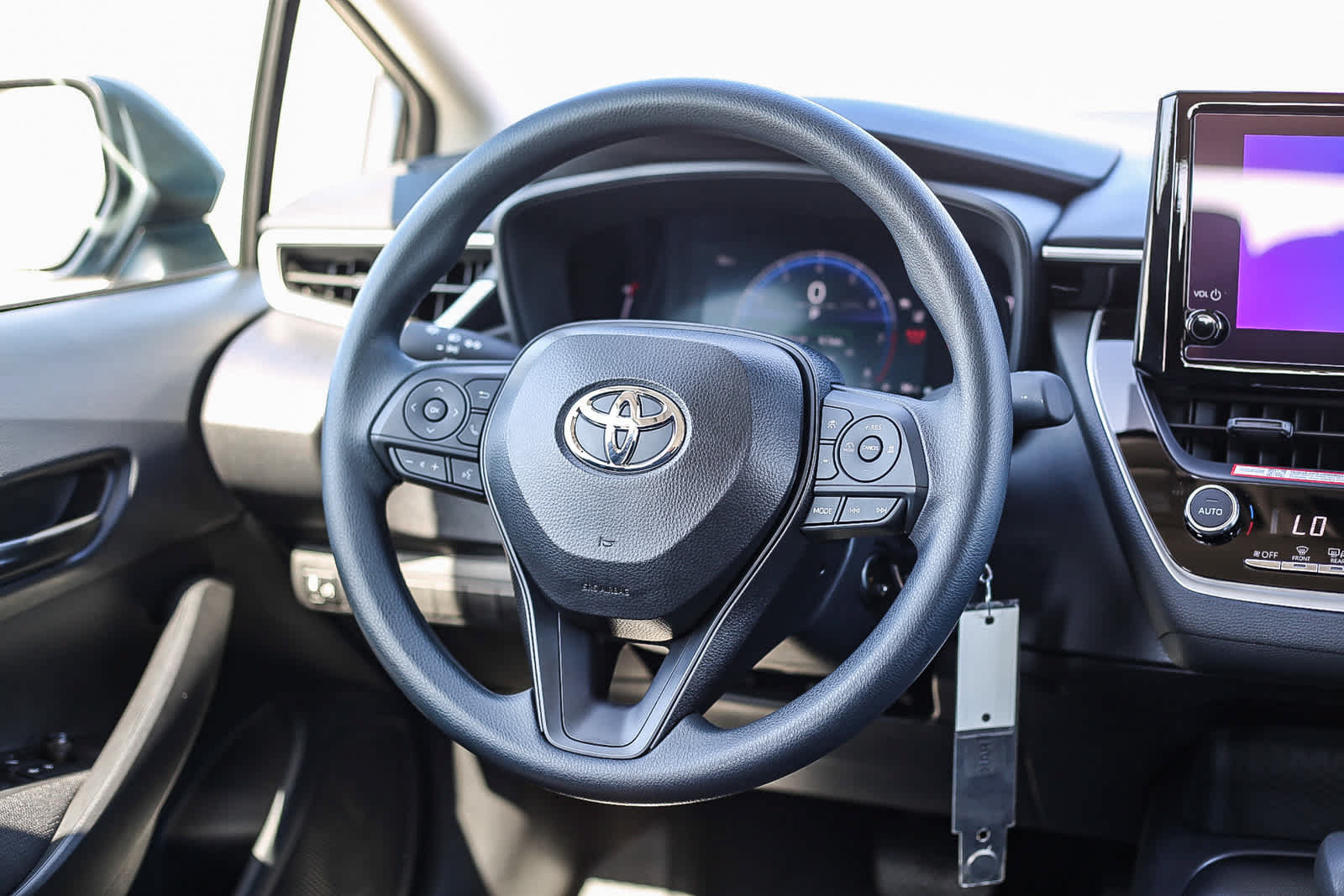 New 2027 Toyota Corolla LE FWD image 17