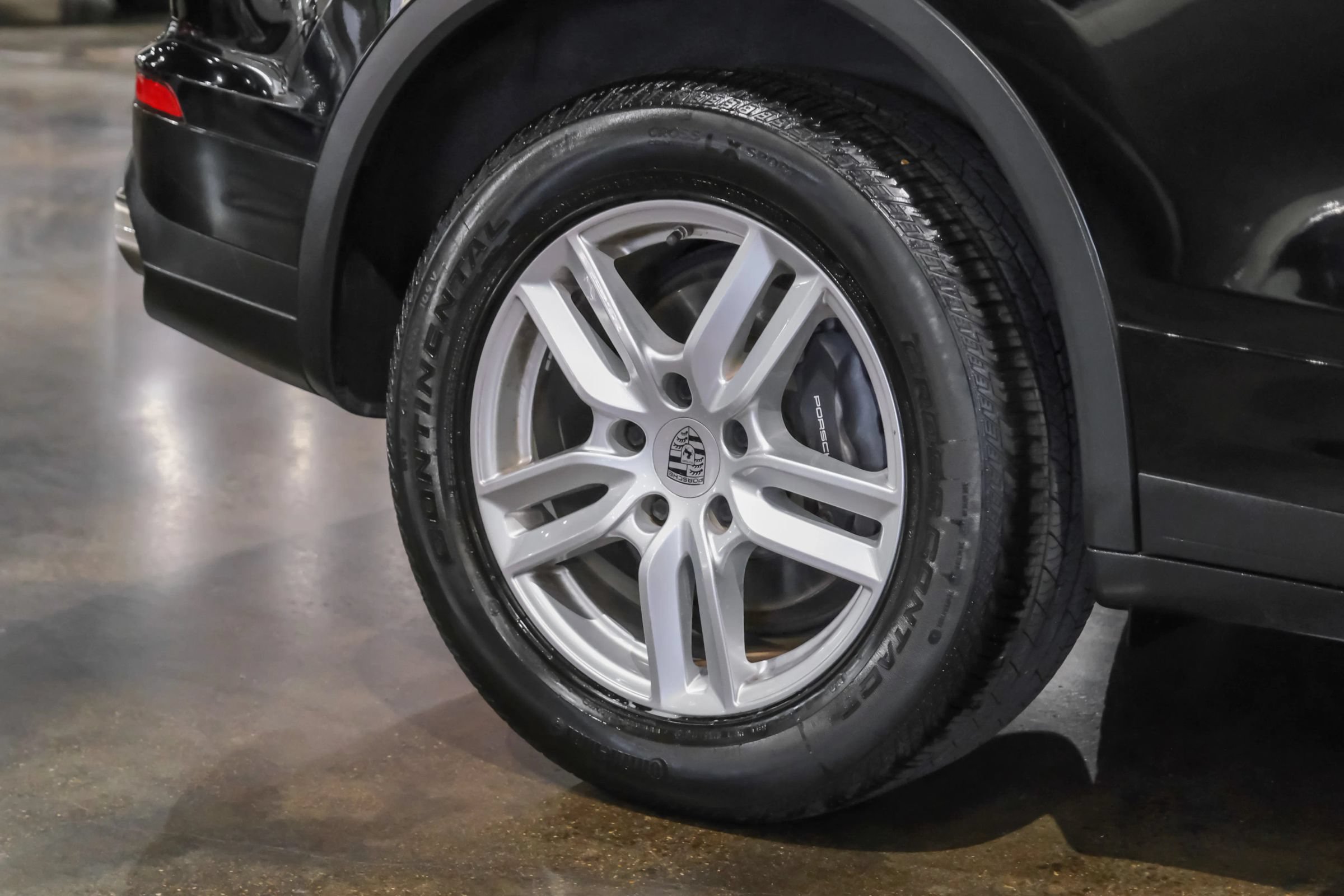 Used 2018 Porsche Cayenne AWD/4WD image 52