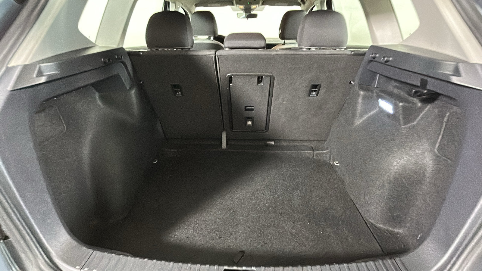 Used 2024 Volkswagen Taos S FWD image 30