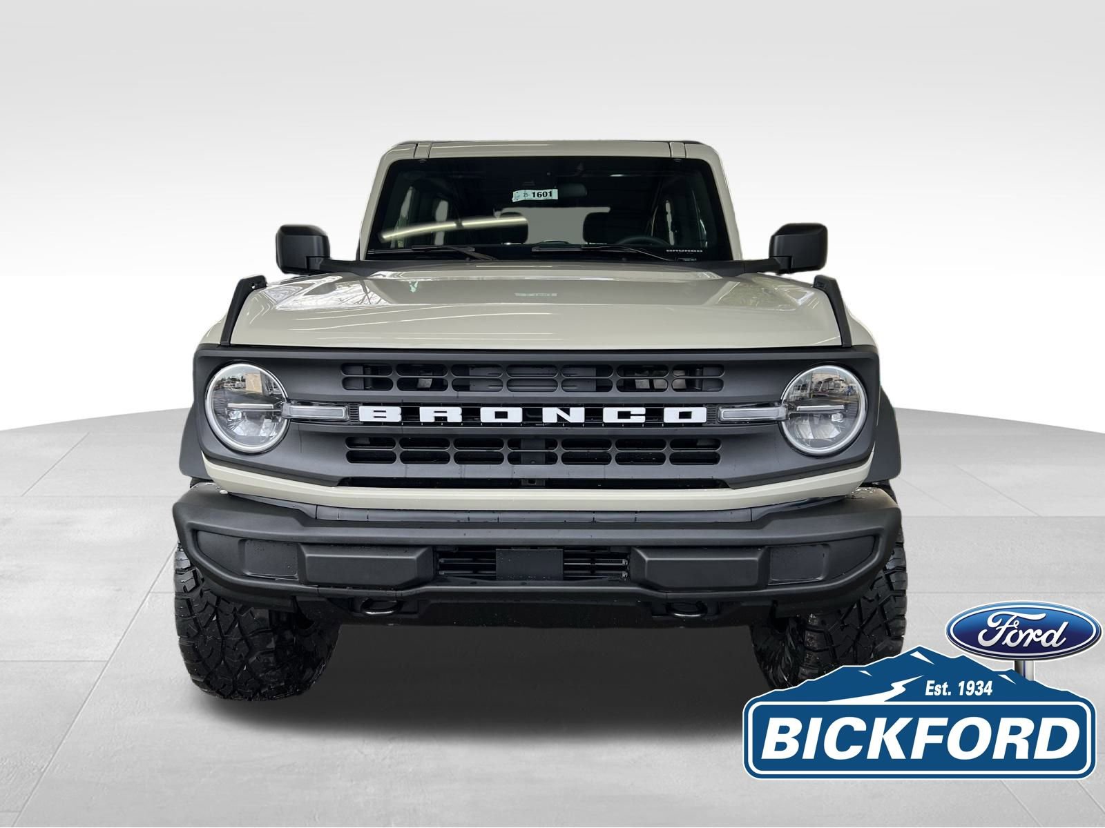 New 2025 Ford Bronco 2-Door AWD/4WD image 2