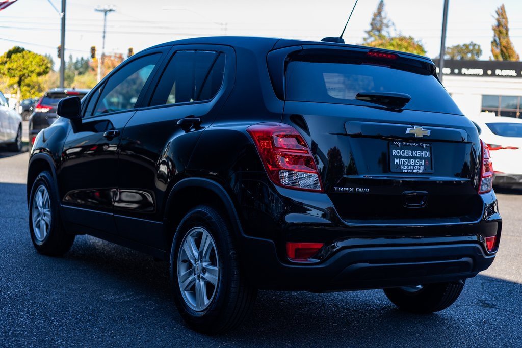 Used 2020 Chevrolet Trax LS w/ Tint and Cruise Package image 10