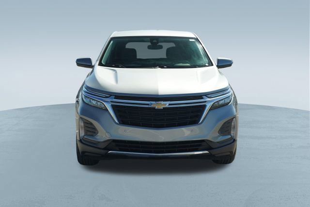 Used 2023 Chevrolet Equinox LT image 2
