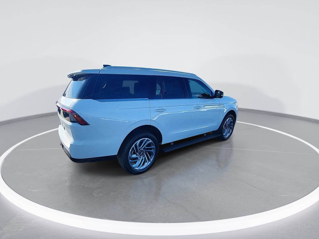 New 2025 Lincoln Navigator Reserve AWD/4WD image 8