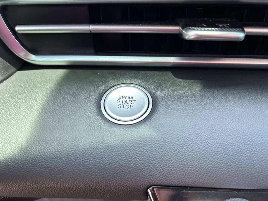 Used 2021 Hyundai Elantra SEL w/ Convenience Package FWD image 33