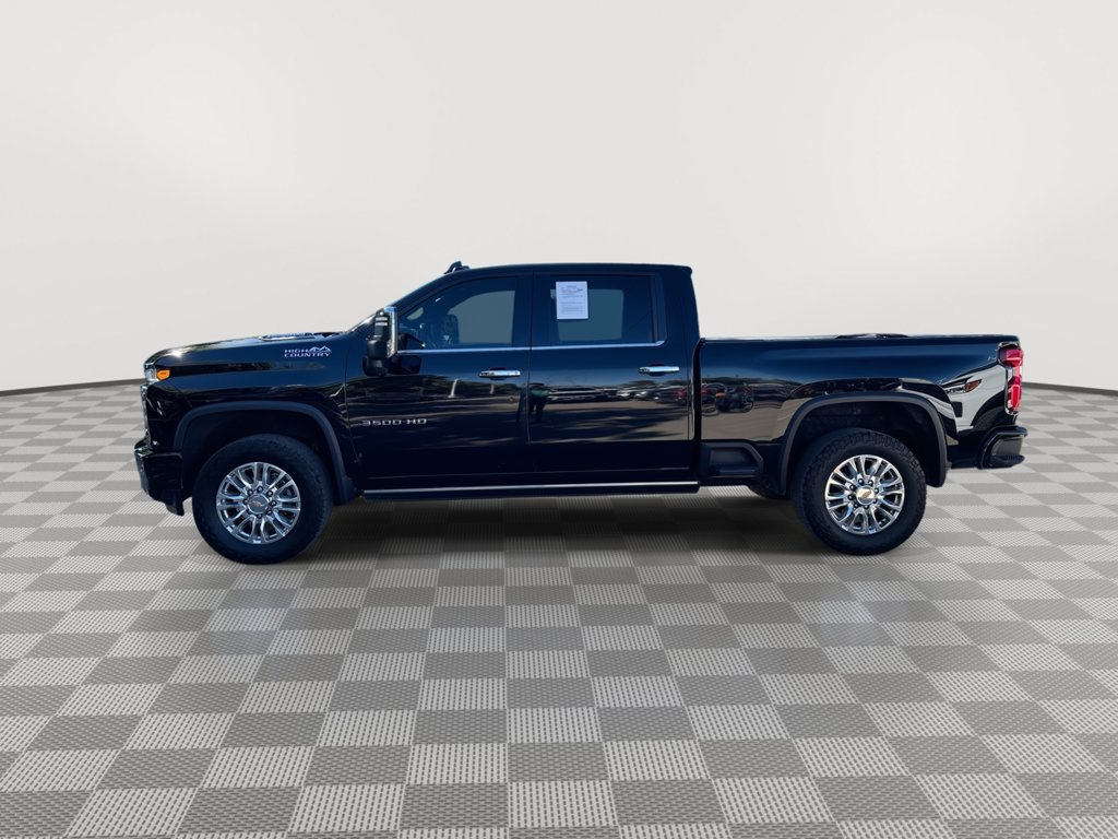 Used 2023 Chevrolet Silverado 3500 High Country AWD/4WD image 5