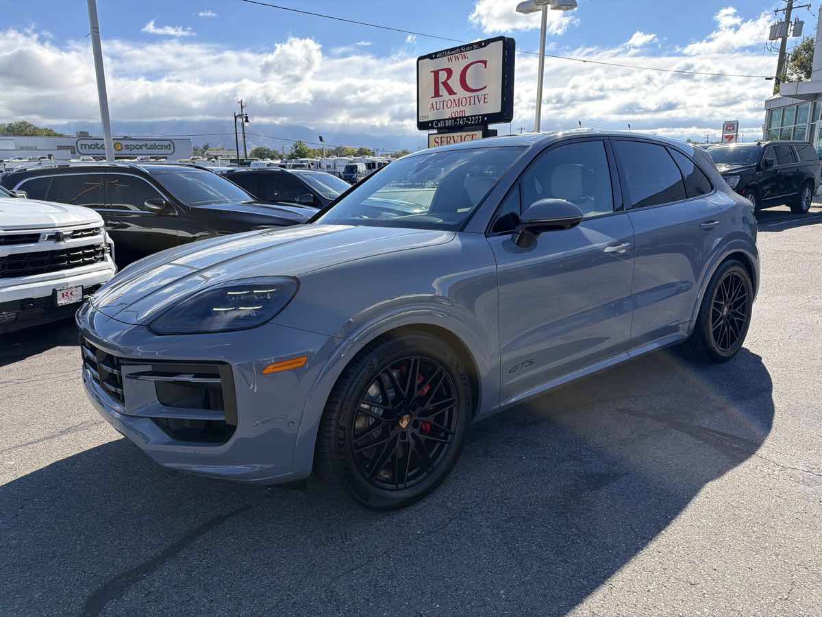 Used 2026 Porsche Cayenne GTS AWD/4WD image 7