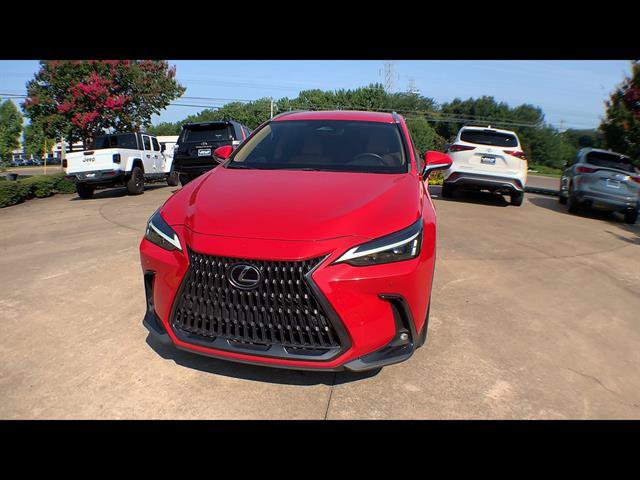 Certified 2025 Lexus NX 250 FWD w/ Accessory Package (P2) image 3