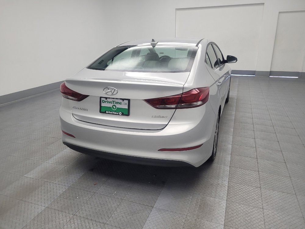 Used 2017 Hyundai Elantra Limited image 7