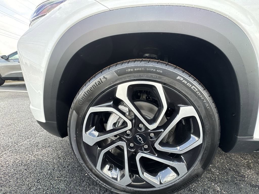 New 2026 Chevrolet Trax RS w/ Sunroof Package image 10