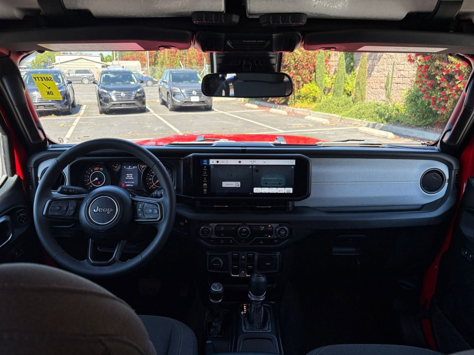 Used 2025 Jeep Wrangler Sport S image 32