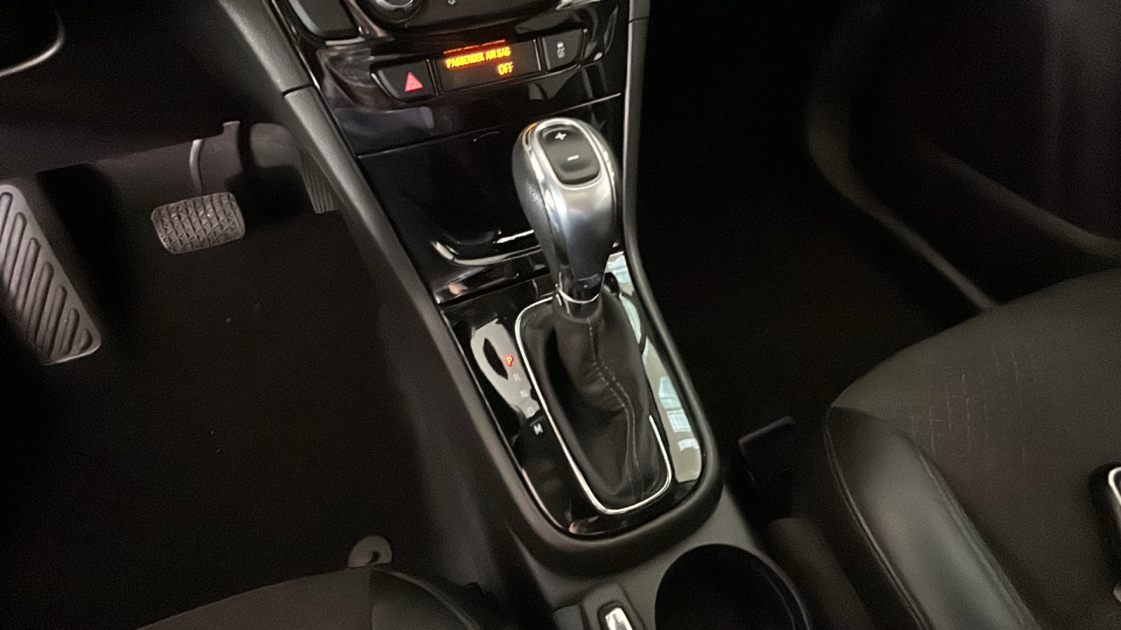 Used 2019 Buick Encore Sport Touring w/ Safety Package AWD/4WD image 25
