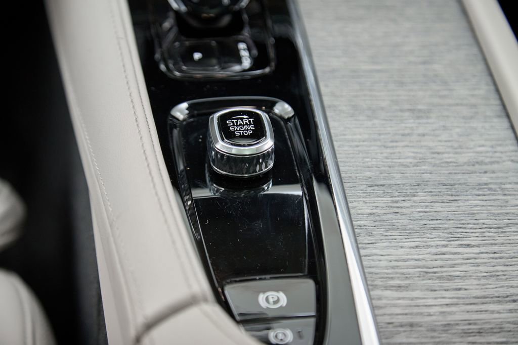 Certified 2023 Volvo S90 B6 Ultimate image 33