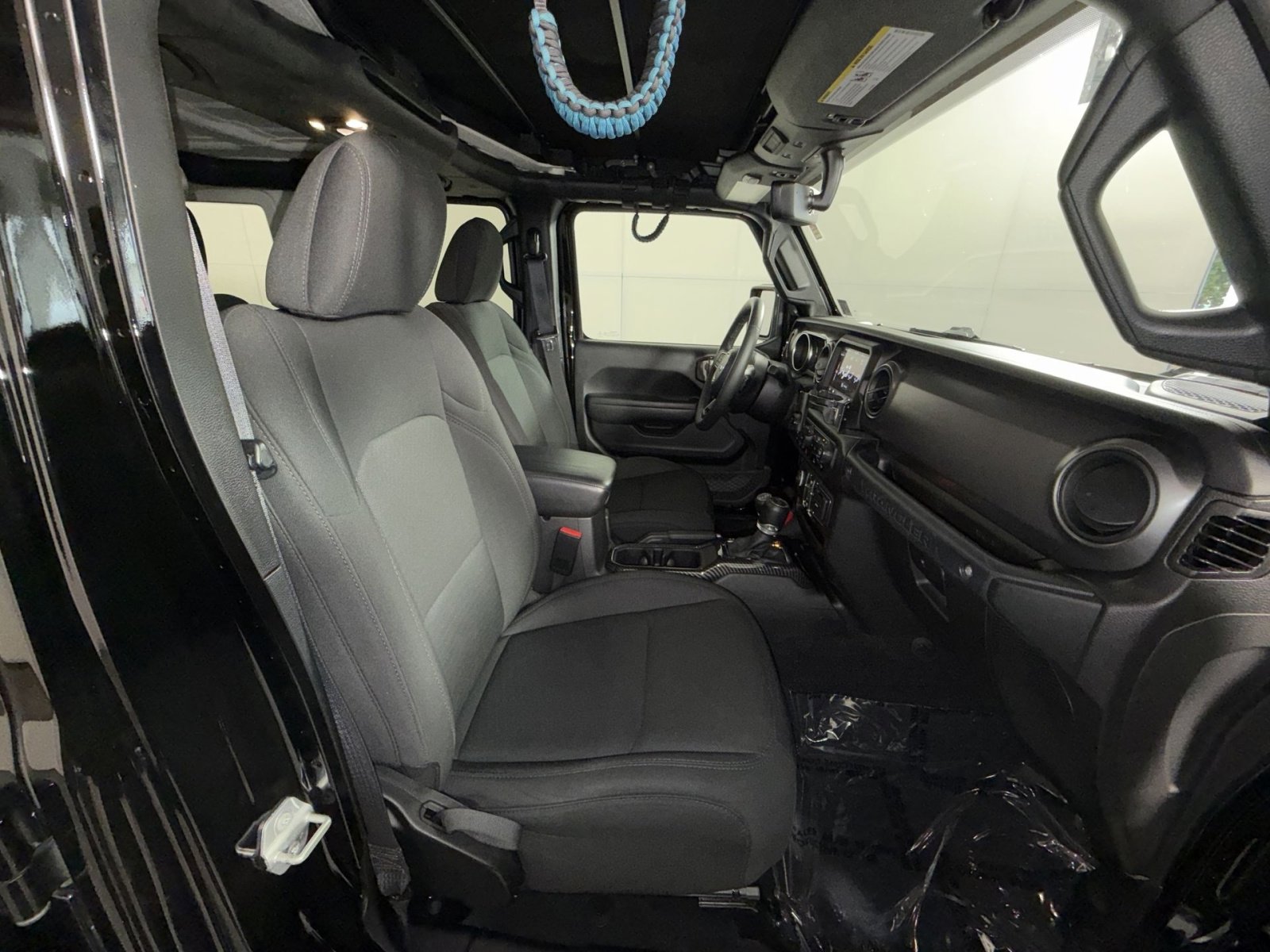 Used 2022 Jeep Wrangler Unlimited Sport image 26