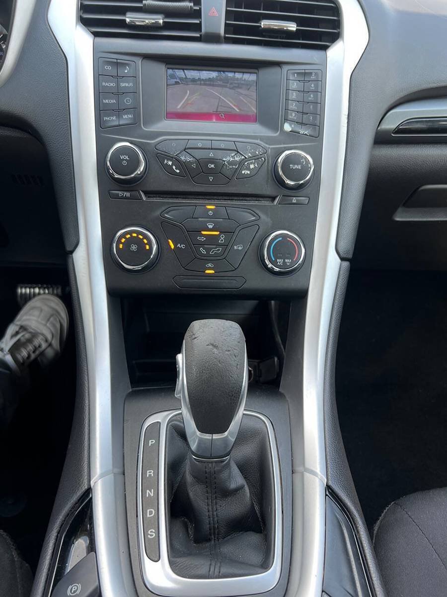 Used 2016 Ford Fusion SE w/ Equipment Group 201A FWD image 20