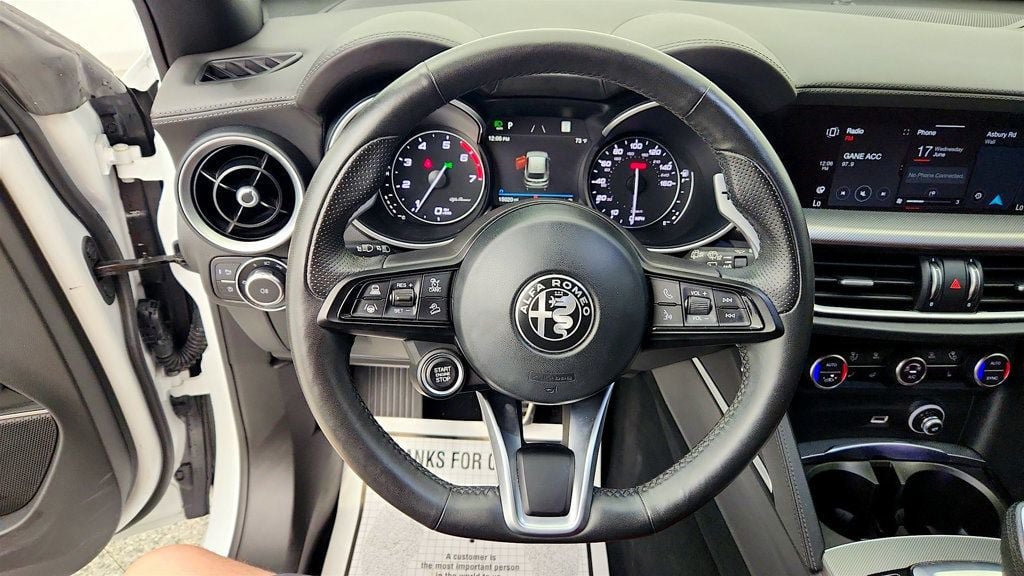 Used 2023 Alfa Romeo Stelvio Veloce AWD/4WD image 15